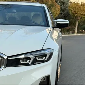 BMW 330 2023