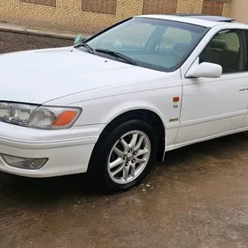 Toyota Camry 2001