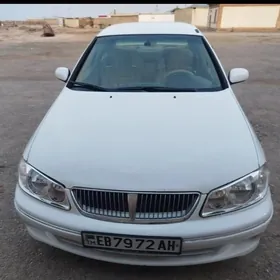 Nissan Sunny 2001