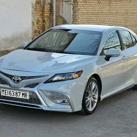 Toyota Camry 2022