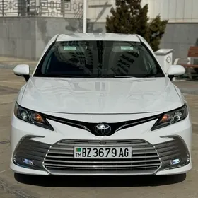 Toyota Camry 2022