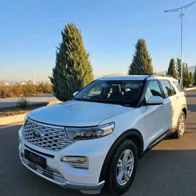 Ford Explorer 2022