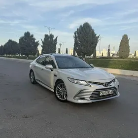 Toyota Camry 2018