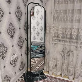 Ýüz görülýän aýnalar