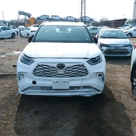 Toyota Highlander 2022