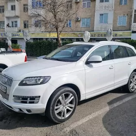 Audi Q7 2012