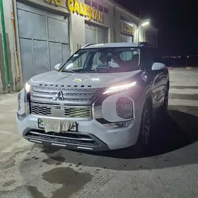 Mitsubishi Outlander 2022