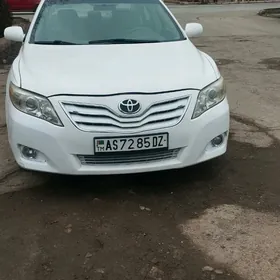 Toyota Camry 2011