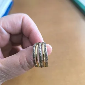 Gyzyl brilliant gasly yuzuk