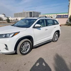 Toyota Highlander 2019