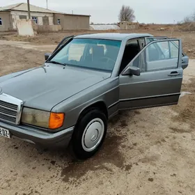Mercedes-Benz 190E 1984