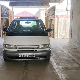 Toyota Previa 1991