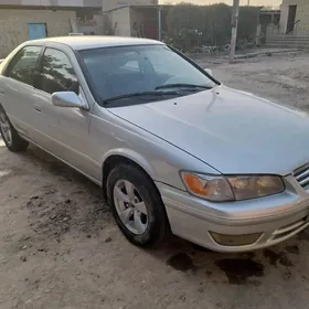 Toyota Camry 2000