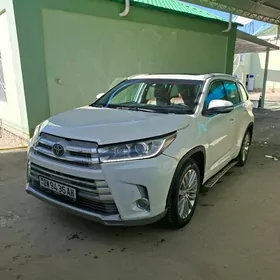 Toyota Highlander 2018