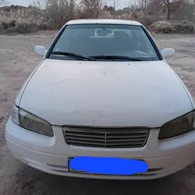 Toyota Camry 1998