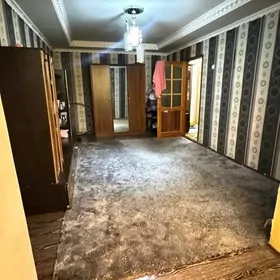 1-комн. 2-этаж Гостинка