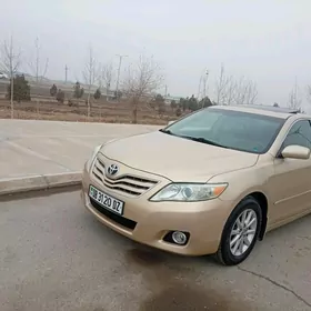 Toyota Camry 2010