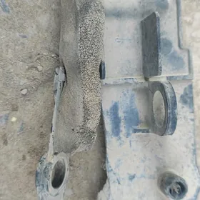 передние зашита под капота