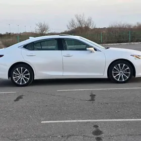 Lexus ES 350 2021