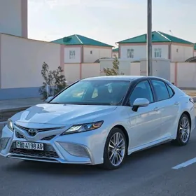Toyota Camry 2023