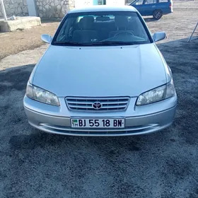 Toyota Camry 2000