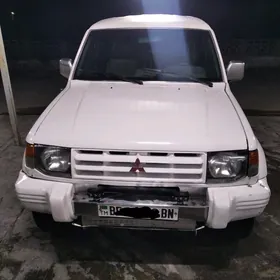 Mitsubishi Pajero 1997