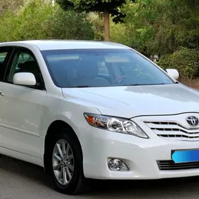 Toyota Camry 2011
