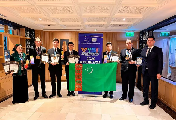 Ýaş türkmen alymlary Bangkokda geçirilen Bütindünýä ylmy bäsleşiginde ýokary baýraklara mynasyp boldy