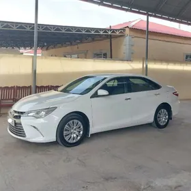 Toyota Camry 2017