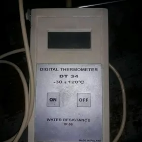 Electron gradysnýk. Градусник.