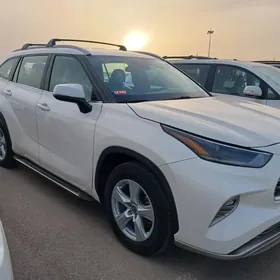Toyota Highlander 2021