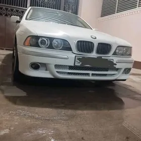 BMW E39 2001