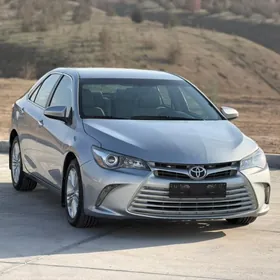 Toyota Camry 2015