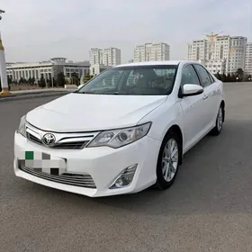Toyota Camry 2011