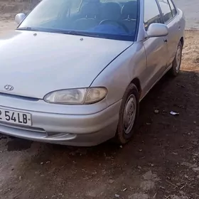 Hyundai Accent 1996