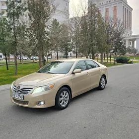 Toyota Camry 2011