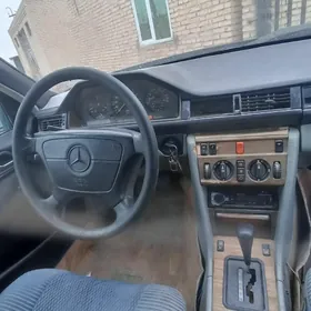 Mercedes-Benz 300D 1998
