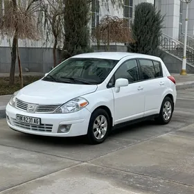 Nissan Versa 2010