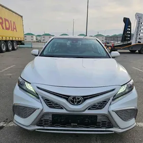 Toyota Camry 2022
