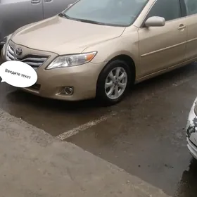 Toyota Camry 2011