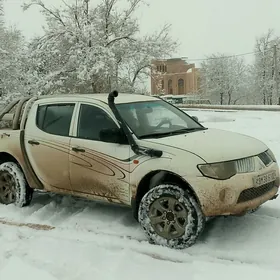 Mitsubishi L200 2007