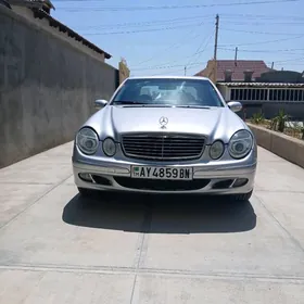 Mercedes-Benz E320 2004