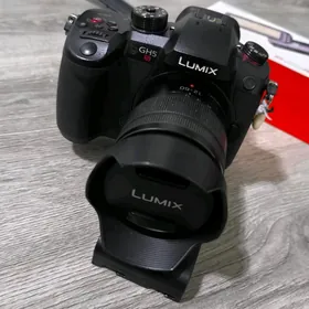 LUMIX GH 5S