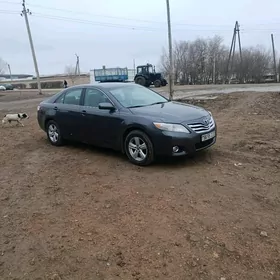 Toyota Camry 2011
