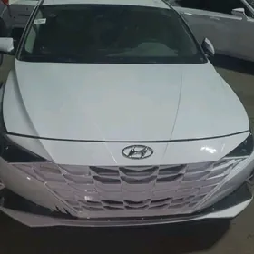 Hyundai Elantra 2021