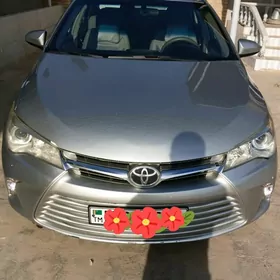 Toyota Camry 2015