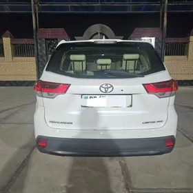 Toyota Highlander 2015