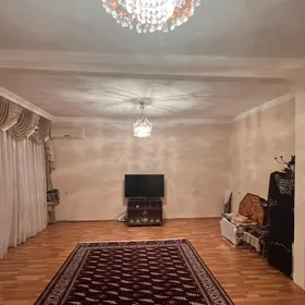 4 mkr 3 kom uly kwadrat