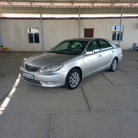 Toyota Camry 2004