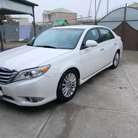 Toyota Avalon 2011